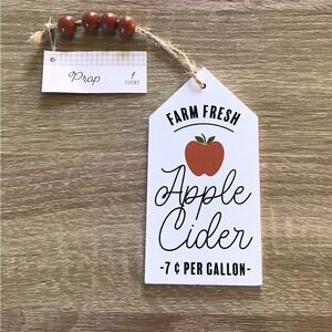 NWT … HORIZON GROUP USA “Farm Fresh Apple Cider” Prop Piece